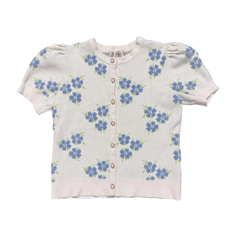 Women’s Forward Young Contemporary Flower Sweater Size Small